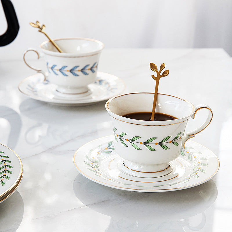 Modern Gold-Painted Afternoon Tea Cup And Saucer Flower Tea Cup