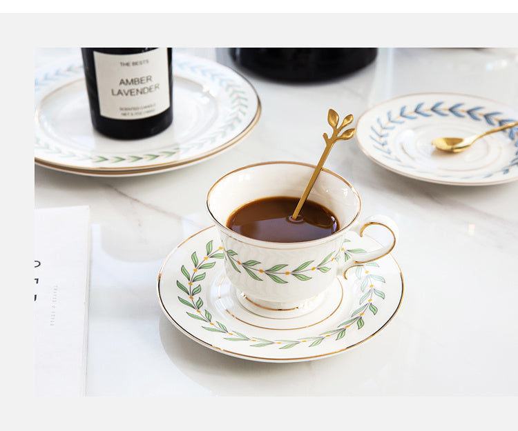 Modern Gold-Painted Afternoon Tea Cup And Saucer Flower Tea Cup